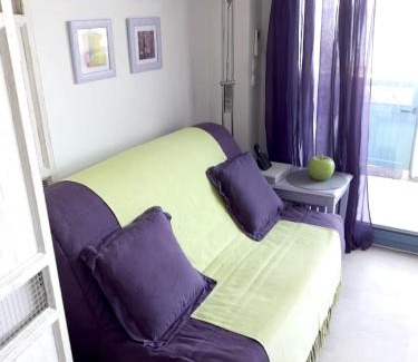 Theoule-sur-Mer Apartamento | Appartement confortable à Théoule-sur-Mer, 30 m², vue mer.
