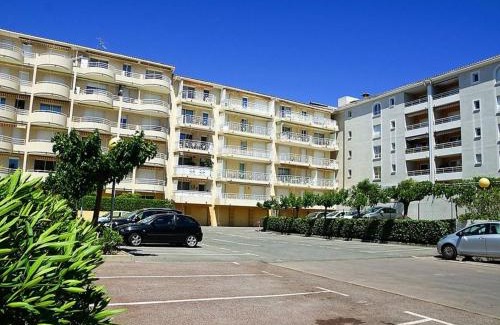 Saint-Raphael Apartamento | Appartement Confort 4 Pers, Proche Plage et Centre, Parking Inclus - Saint Raphaël - FR-1-226A-46