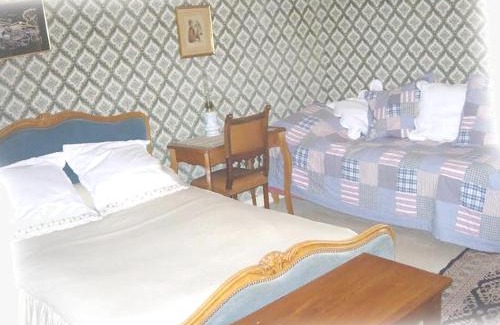 Chataigneraie Cantalienne Apartamento | Appartement confortable au cœur de Vitrac - 40 m² - Vue sur jardin