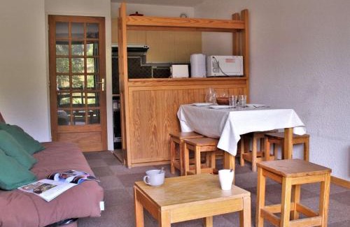 Risoul Apartamento | Appartement Confortable avec Piscine, Tennis et Animaux Acceptés à Risoul - FR-1-330-143