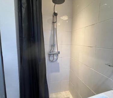 Vorst Apartamento | Appartement confortable avec garage premier étage sans terrasse