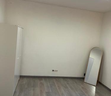 Vorst Apartamento | Appartement confortable avec garage premier étage sans terrasse
