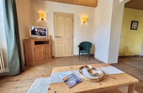 Praz-sur-Arly Apartamento | Appartement cosy à Praz-Sur-Arly, proche pistes de ski, centre, parking, 2 étoiles, pour 4 pers. - FR-1-603-6