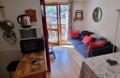 Areches Apartamento | Appartement cosy 3-5 pers, piscine, proche pistes, centre village - FR-1-342-282