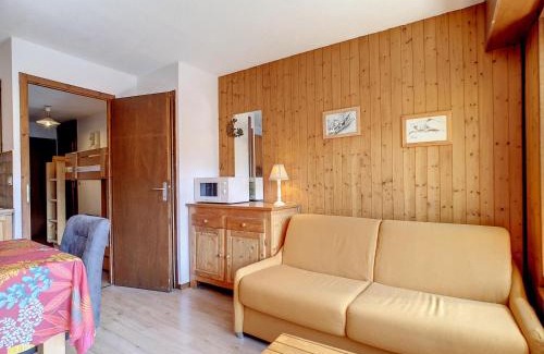 La Clusaz Apartamento | Appartement cosy 4/6 pers. avec balcon sud et wifi à La Clusaz - FR-1-818-79