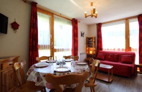 Lanslevillard Apartamento | Appartement cosy 4 pers avec balcon et WIFI au pied des pistes - FR-1-508-123