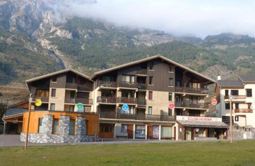 Lanslevillard Apartamento | Appartement cosy 4 pers. avec balcon, WiFi et draps fournis - FR-1-508-173