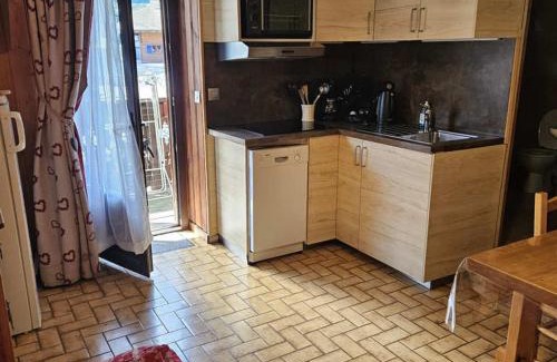 Chatel Apartamento | Appartement cosy 4 pers, 50m télécabine & centre, balcon sud, parking, animaux ok - FR-1-676-95