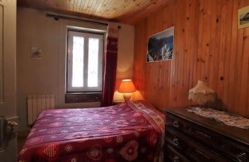 Areches Apartamento | Appartement cosy 6 pers. avec balcon au village, proche parking et local à skis - FR-1-342-291