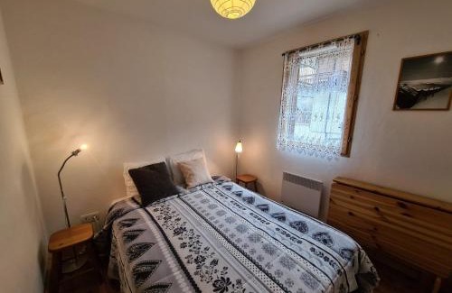 Areches Apartamento | Appartement cosy, 8 personnes, 3 chambres - MONTA01