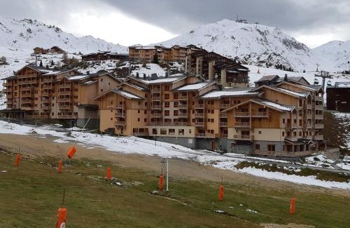 Plagne Soleil Apartamento | Appartement cosy avec balcon et accès ski aux pieds à Plagne Soleil - FR-1-351-89