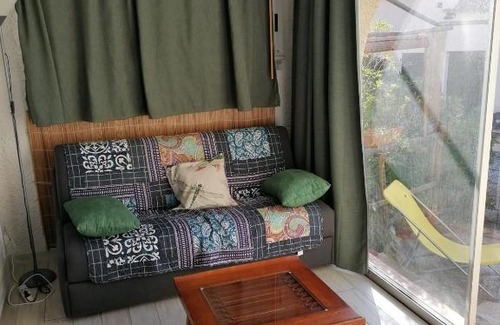 Marine de Saint Ambroggio Apartamento | Appartement cosy a Lumio de 30 m² avec jardin