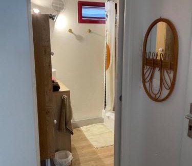 Centre Ville Apartamento | Appartement cosy avec garage