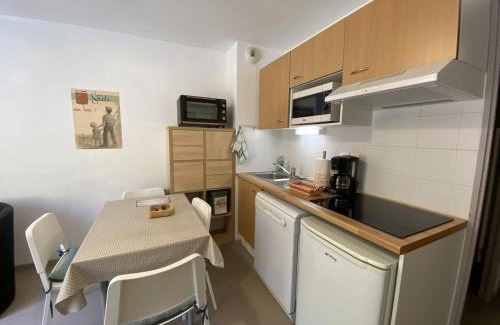 Cauterets Apartamento | Appartement cosy Cauterets, télécabine, parking, Wi-Fi, 4 pers - FR-1-812-79