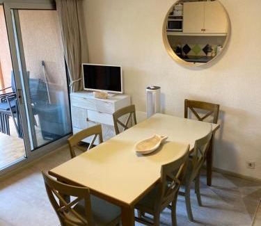 Valescure Apartamento | Appartement Cosy deux pieces coté pinede