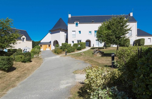 Le Tronchet Condominio | Appartement Cosy Avec Kitchenette Equipée | Wi-Fi Gratuit + Accès Piscine