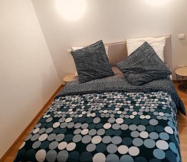 Faubourg Sud Apartamento | Appartement cosy entier, parking gratuit dans la rue