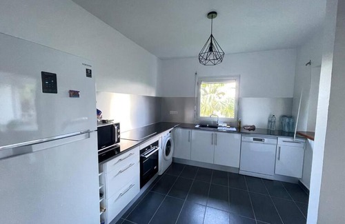 Pointe-a-Pitre Apartamento | Appartement cosy face à la mer au Gosier
