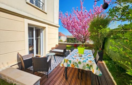 Magny-le-Hongre Apartamento | Appartement cosy près Disney, jardin & terrasse