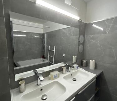 Rosny-sous-Bois Apartamento | Appartement cosy ligne 11 proche Paris