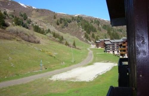 Meribel-Mottaret Apartamento | Appartement cosy, proche commerces et pistes, ideal skieurs, 1 ch, non-fumeur - FR-1-355-247