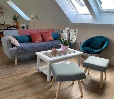 Lion-sur-Mer Apartamento | Appartement cosy sous les toits