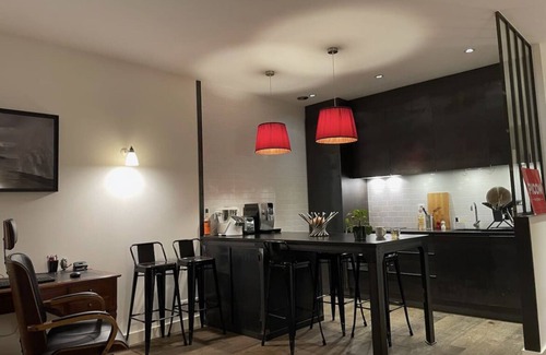 Montfort-l'Amaury Apartamento | Appartement de Charme Centre Montfort L'amaury
