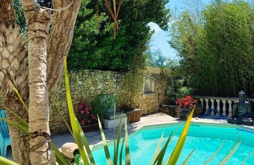 Salon-de-Provence Apartamento | Appartement d'une chambre avec piscine partagee jacuzzi et jardin clos a Salon de Provence