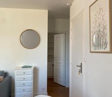 Saint-Pair-sur-Mer Apartamento | Appartement dans le centre de saint pair à 5 min de la plage