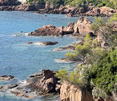 Le Trayas Apartamento | Appartement dans résidence pieds dans l’eau