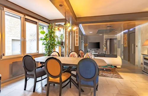 Sarlat-la-Caneda Apartamento | Appartement dans résidence à Sarlat parkings