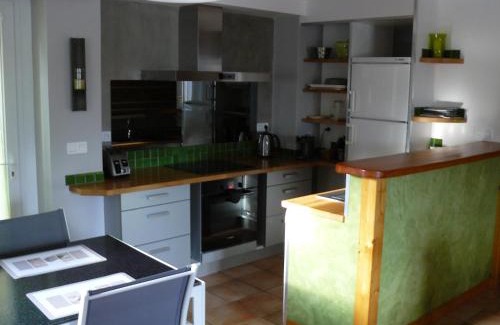 Les Sagnieres Apartamento | Appartement dans maison Entre Savines et Embrun