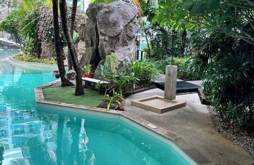 Nong Pla Lai Apartamento | Appartement Dans Propriété Avec Piscine Tropicale Proche de la mer