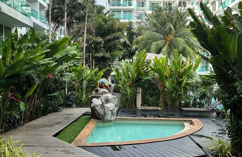 Nong Pla Lai Apartamento | Appartement Dans Propriété Avec Piscine Tropicale Proche de la mer