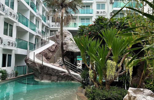 Nong Pla Lai Apartamento | Appartement Dans Propriété Avec Piscine Tropicale Proche de la mer