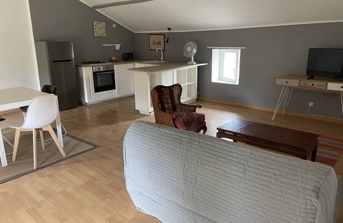 Caderousse Apartamento | Appartement Dans un Grand mas au Calme 10 Minutes D'orange et de L'autoroute A7