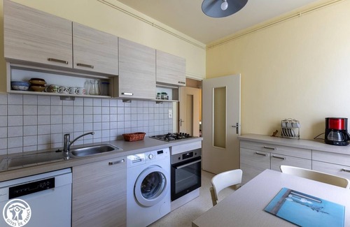 Miremont Casa | Appartement Dans une Ancienne École en Bordure de Rivière
