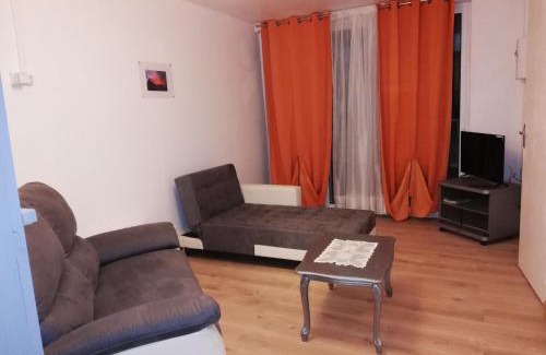 La Possession Apartamento | Appartement de 2 chambres avec vue sur la mer jardin clos et wifi a la possession