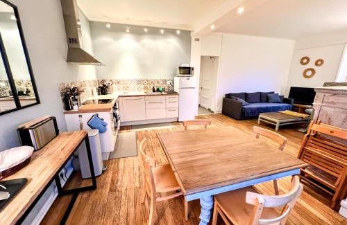 Waldeck-Sully Apartamento | Appartement de Charme de 75m², Lumineux et Calme