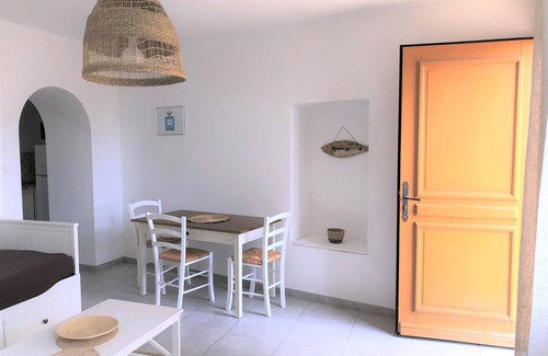 Belgodere Casa | Appartement de Charme, Terrasse et vue sur la mer