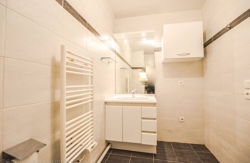 Bois-Colombes Apartamento | Appartement de Standing à 10 de Paris Centre Saint Lazare et la Défense
