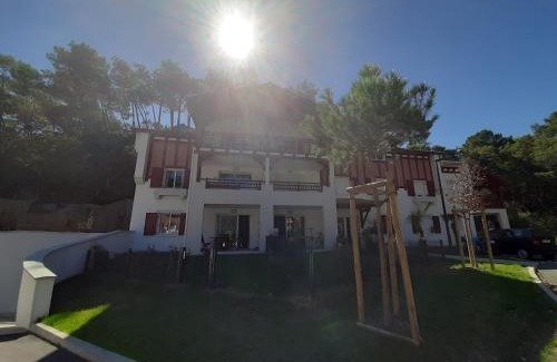 Soorts-Hossegor Apartamento | Appartement de standing avec jardin privatif, proche du lac et du centre, parking inclus - FR-1-239-583