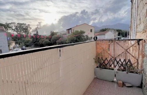 Pinarellu Apartamento | Appartement de Village, Proche de la Rivière, de la Plage et des Commerces !