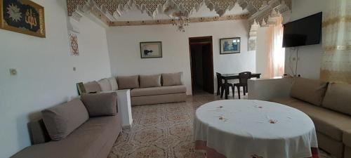 Fnideq Apartamento | Appartement des familles