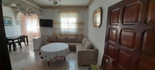 Fnideq Apartamento | Appartement des familles