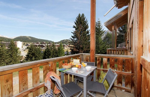 Saint-Etienne-en-Devoluy Condominio | Apartamento Duplex de Montagne à Seulement 200m des Pistes!