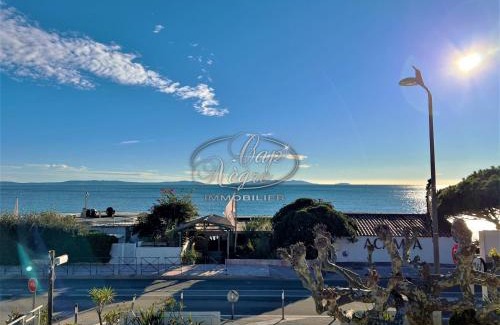 Cavaliere Beach Apartamento | Appartement duplex 4 personnes terrasse vue mer, proche plage de Cavalière - LE LAVANDOU