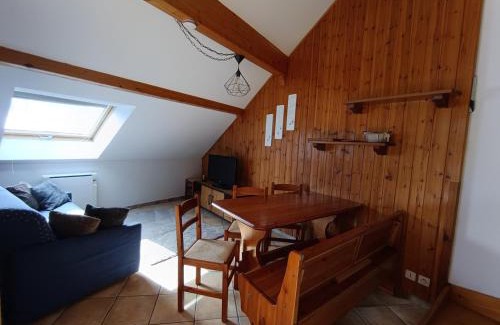 Montgenevre Apartamento | Appartement duplex pour 6 personnes avec terrasse à Montgenèvre - FR-1-445-164