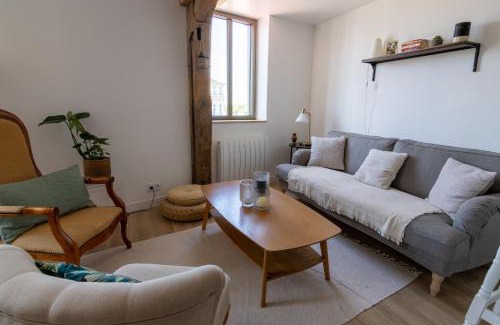 Saumur Apartamento | APPARTEMENT DUPLEX SAUMUR CENTRE, refait à neuf, à proximité du château