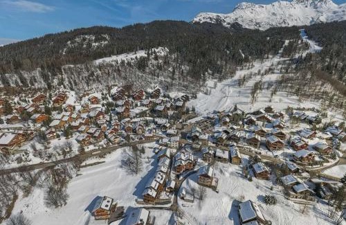 Meribel Village Apartamento | Appartement Duplex Ski aux Pieds, Cheminée, Piscine et Spa, Méribel Village - FR-1-566-35